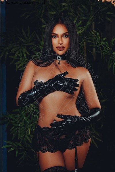 Foto Annuncio Transescort Milano Sammi Asiatica